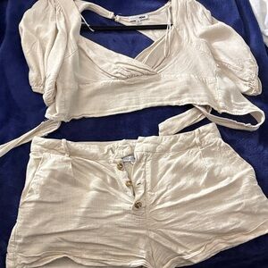 Fashion Nova Beige Women's Blouse